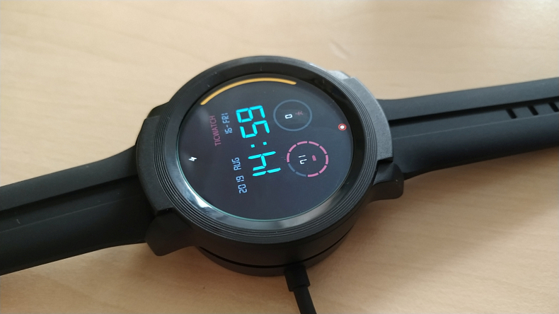 Recenze: TicWatch E2 - opravdu chytré hodinky s Wear OS od Googlu