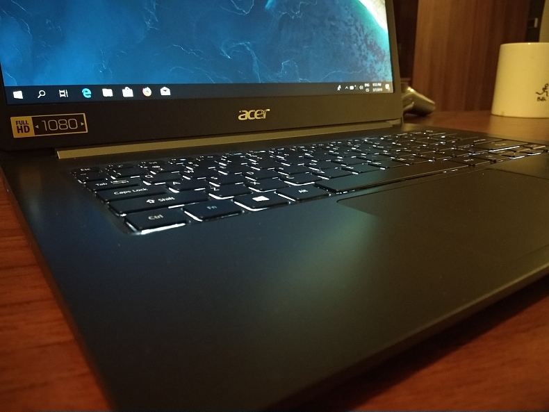 Vyzkoušeli jsme si nový Acer TravelMate X5