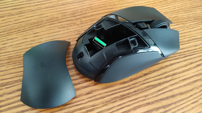 Recenze: Bezdrátová herní myš Razer Basilisk X Hyperspeed