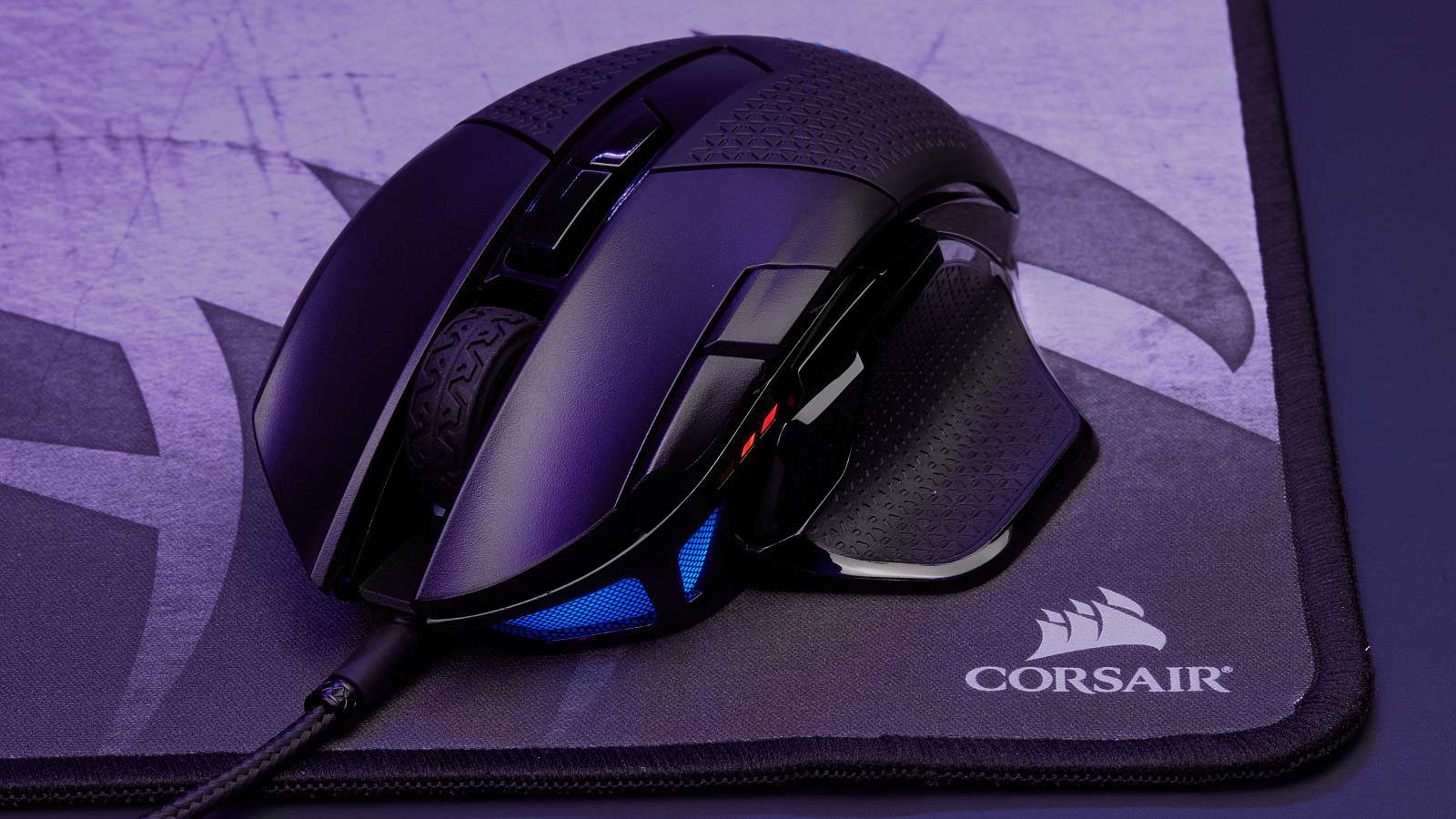 Oznámená myš Corsair Nightsword nabídne přes 120 kombinací nastavení hmotnosti