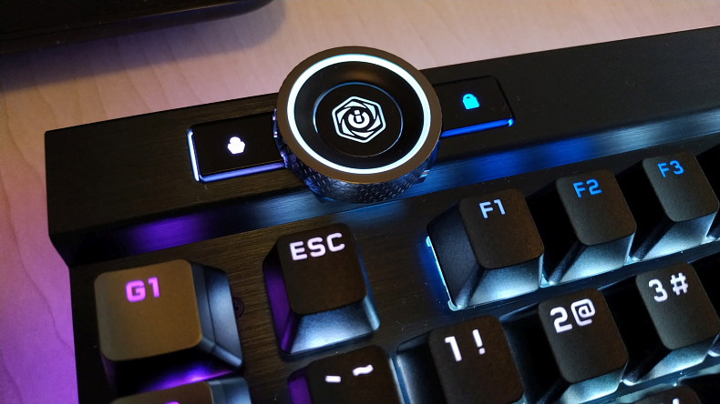 Recenze: Corsair K100 RGB - špička mezi mechanickými klávesnicemi