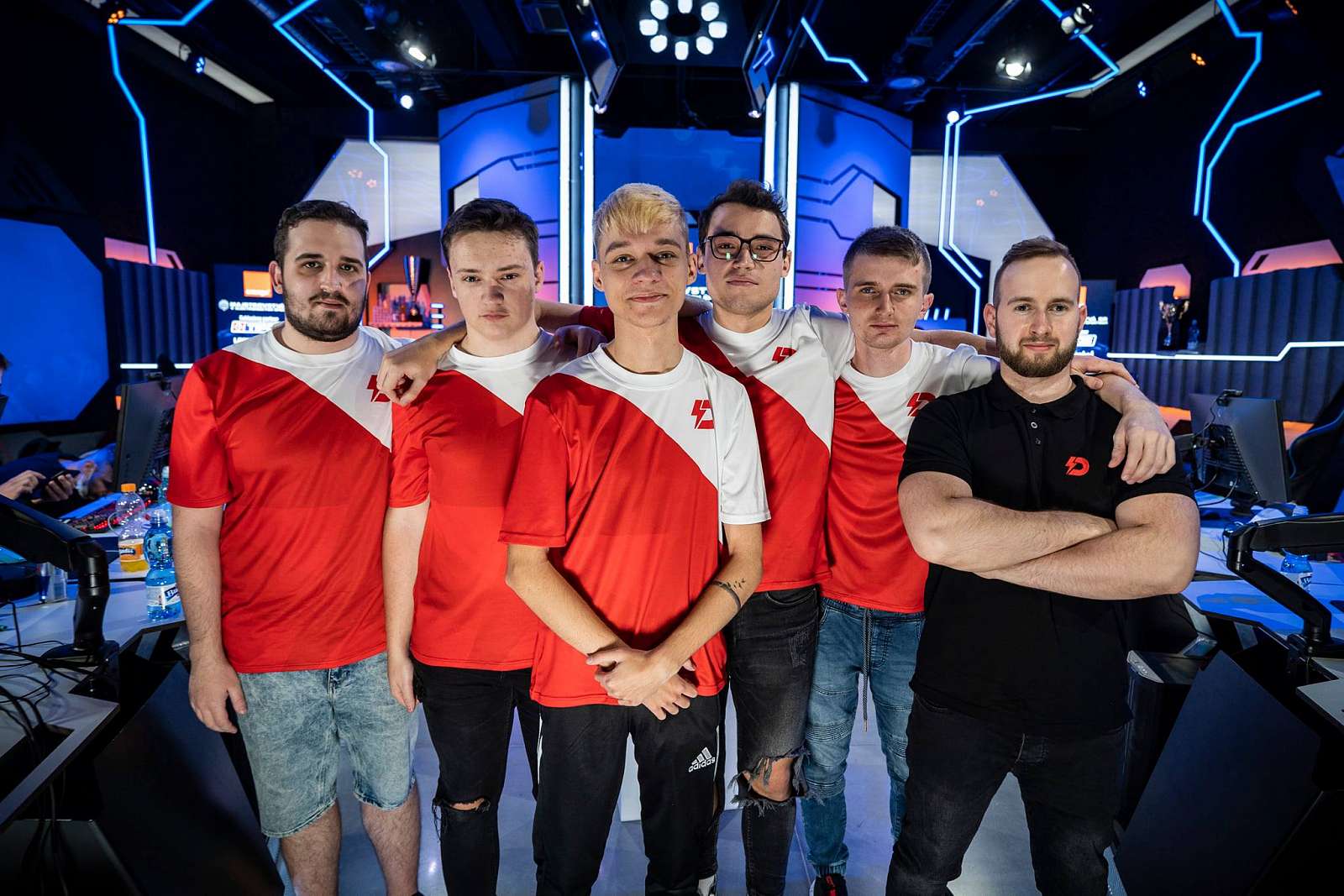 Čtvrté kolo Sazka eLEAGUE: Potvrdí Dynamo ECLOT pozici leadera?