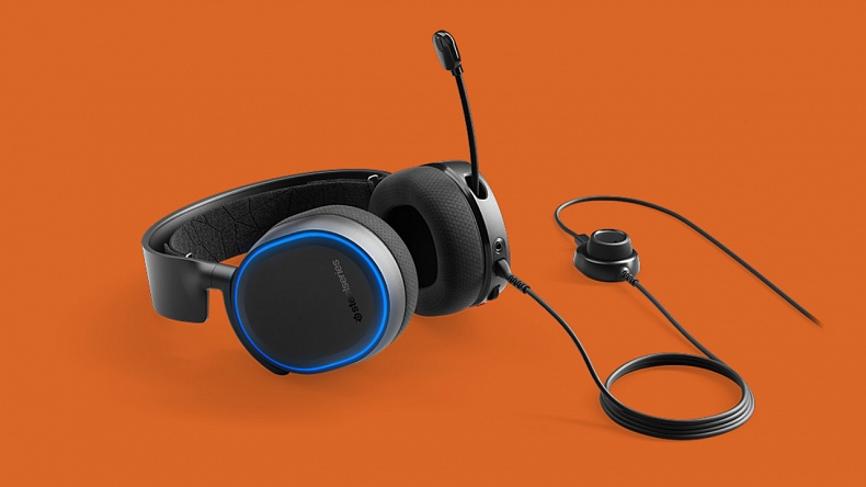 Recenze: SteelSeries Arctis 5 (2019 edice) - vyvážený headset, bez Windows je ale horší