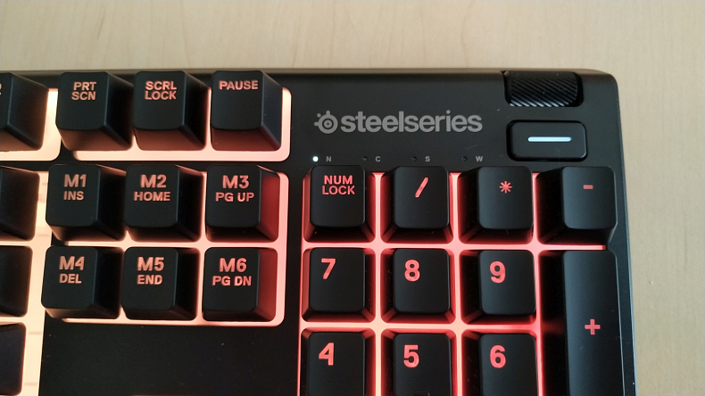 Recenze: SteelSeries Apex 3 - voděodolná herní klávesnice