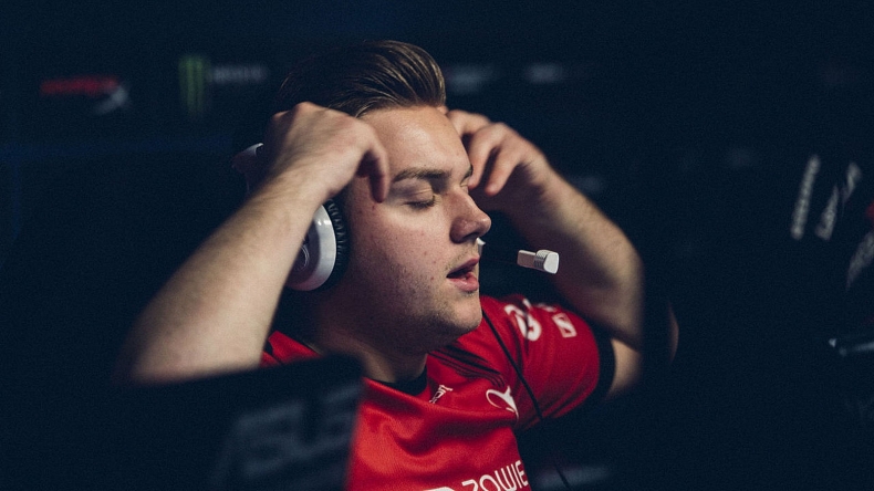 [CS:GO] Obrovská migrace hráčů, NiKo opouští mousesports