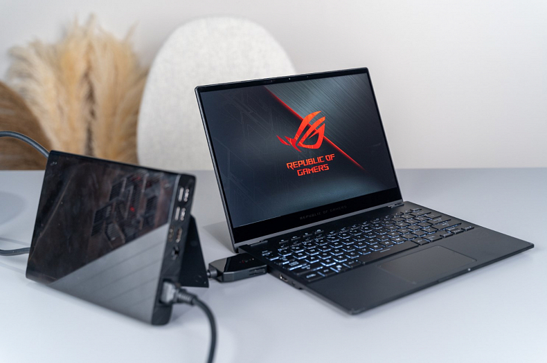 [CES 2021] Asus představil unikátní 2v1 notebook s externí grafikou, je překvapivě kompaktní