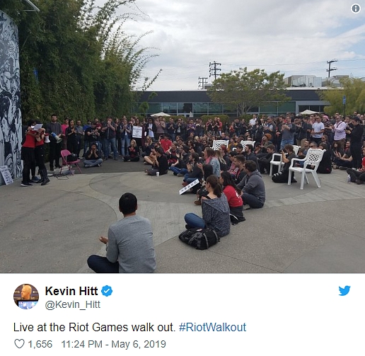 Zaměstnanci Riot Games protestovali proti soukromým arbitrážím