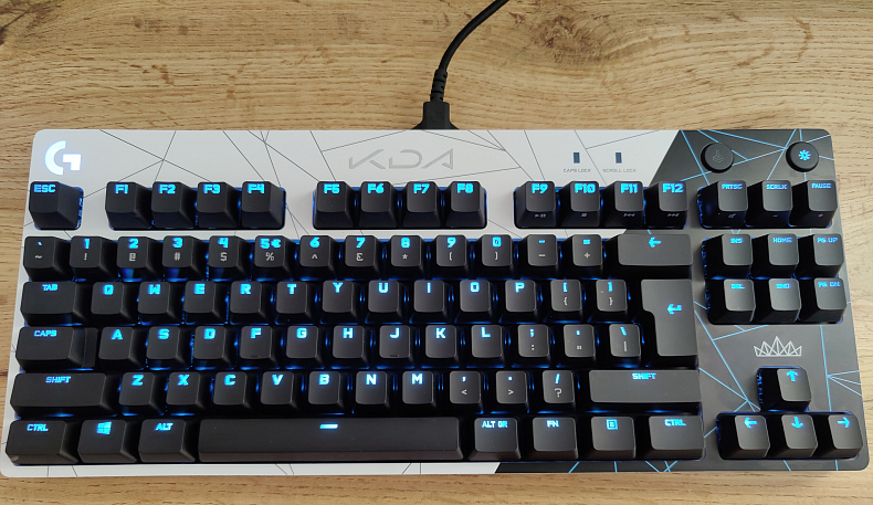 Recenze: Logitech K/DA sada v čele s novými sluchátky G333