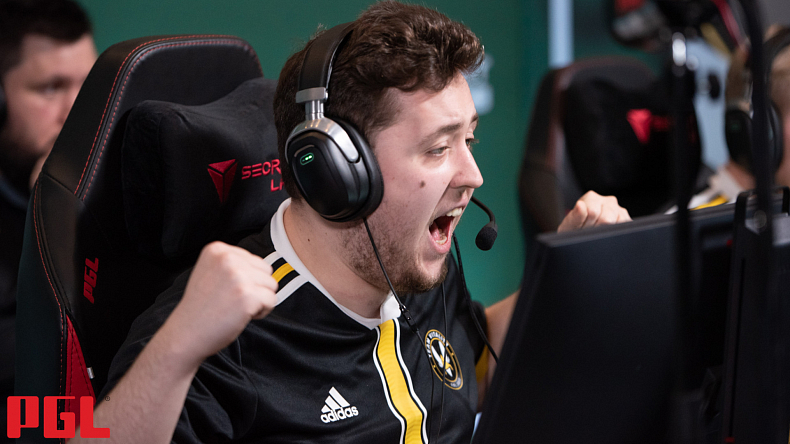 "Je to jako kdyby s námi Spinx hrál už rok," sdílí své pocity MVP EPL, ZywOo