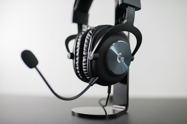 Logitech představil první headset s mikrofonem od Blue