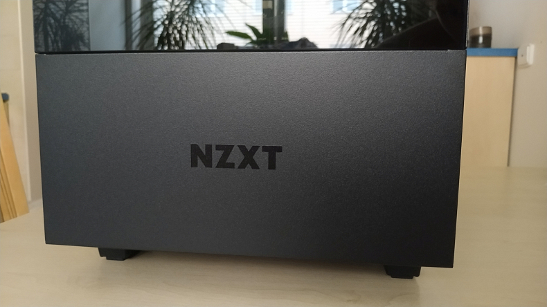 Recenze: NZXT H510 Elite - doslova jednoduše krásná