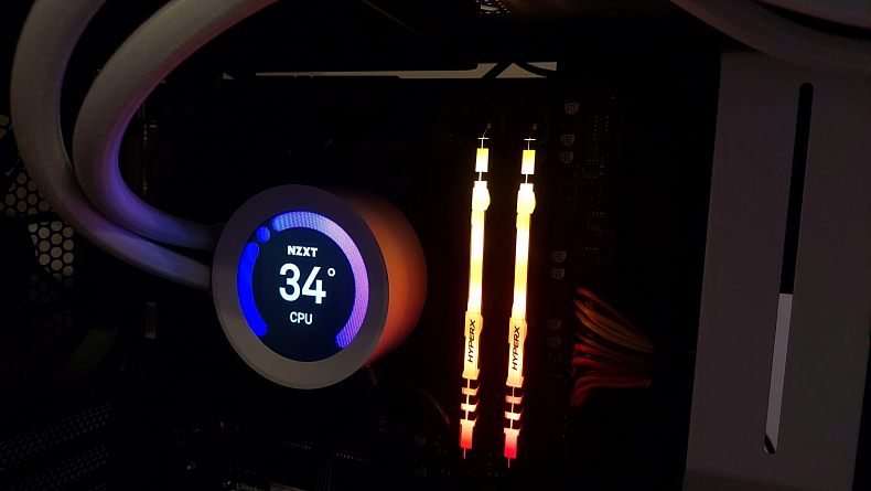 Recenze: NZXT Kraken Z63 White - vodní chlazení v bílé