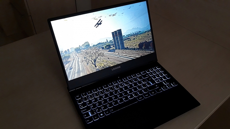 Recenze: Lenovo Legion Y530 - když jde styl ruku v ruce s výkonem