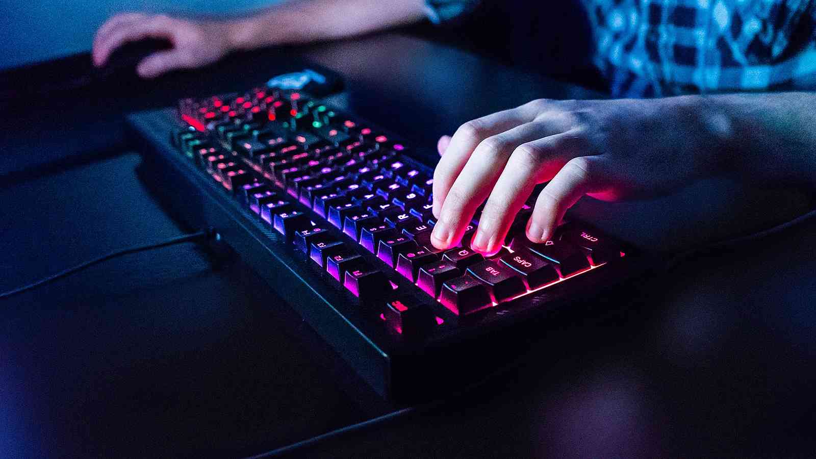 SteelSeries představuje dostupnější klávesnici Apex 150