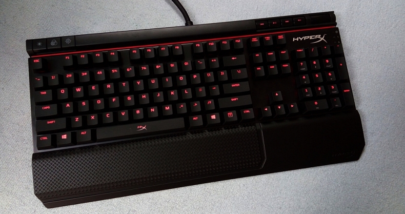 Recenze: Klávesnice HyperX Alloy Elite - pekelná podívaná