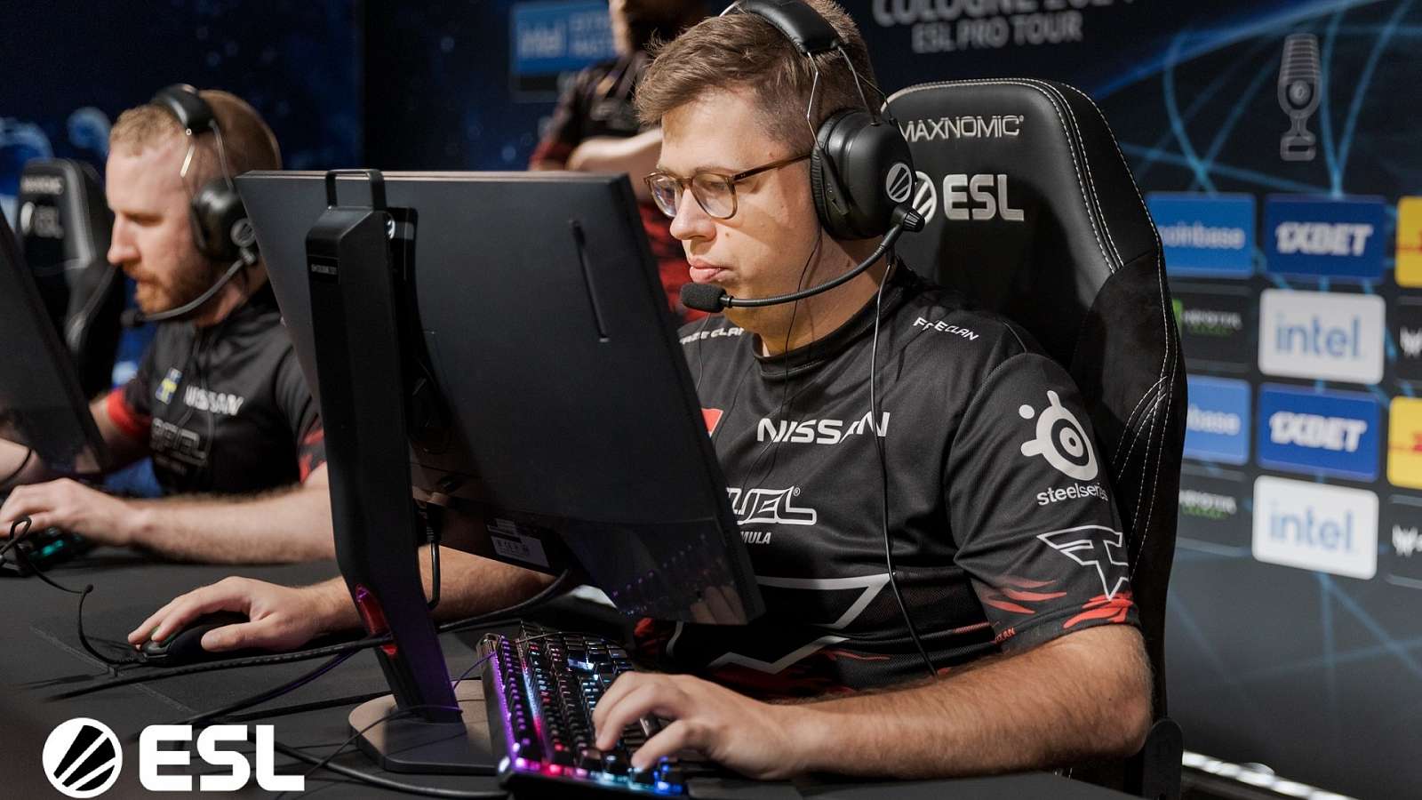 Karrigan: "T strany máme špatné, ale všechen tlak teď je na Gambit."