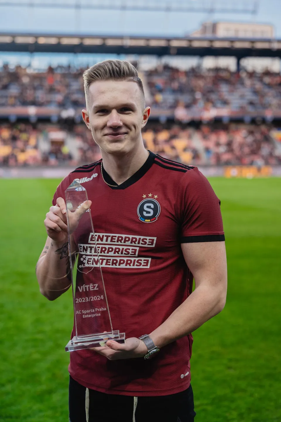 Dominik „Seron“ Čermák je týmovou oporou a byl vyhlášen nejužitečnějším hráčem soutěže.