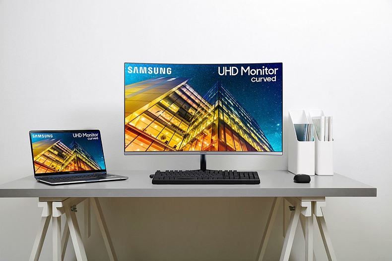 Samsung ukázal stylové monitory pro nový rok