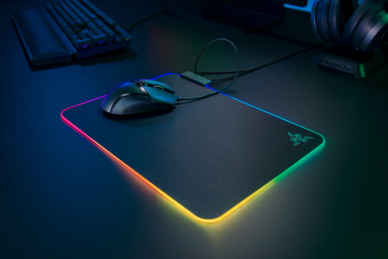 Razer aktualizoval podsvícenou podložku FireFly