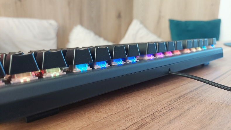 Recenze: Genesis Thor 303 TKL Silent switch - Hot-swap mechanická klávesnice