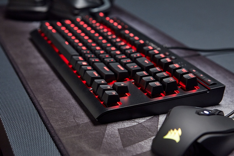 Corsair K63 je další mechanická klávesnice bez numerické části