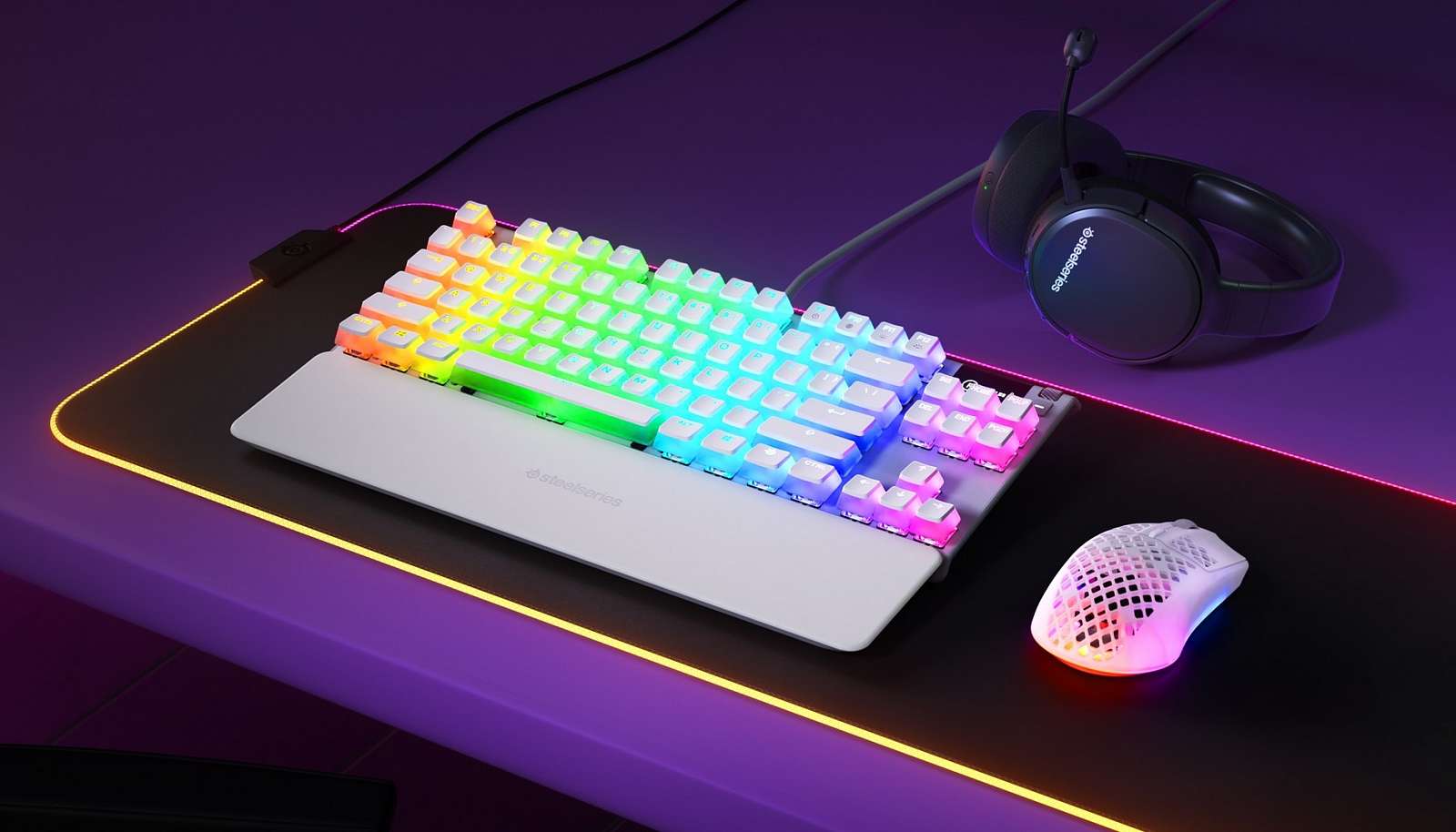 SteelSeries uvádí limitovanou edici klávesnice a myši v bílém provedení