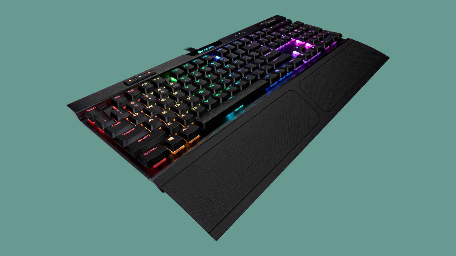 Corsair uvádí mechaniku K70 RGB v tenkém profilu, získal i exkluzivní spínače