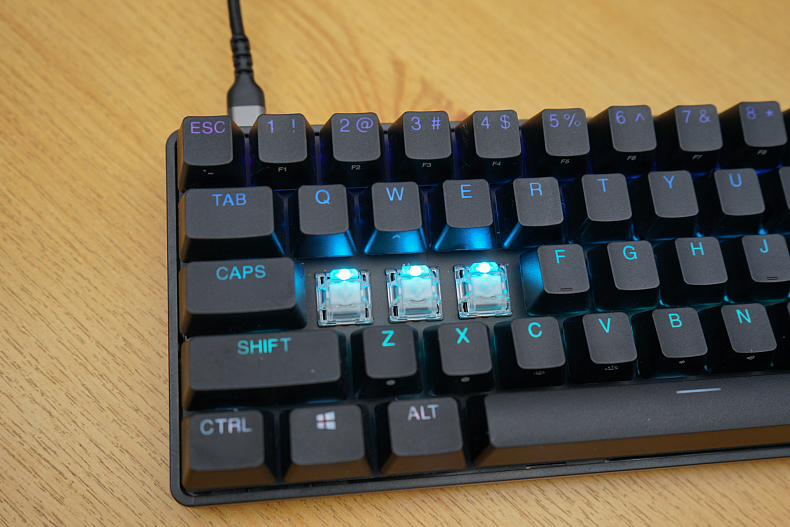 SteelSeries Apex Pro Mini – drahý vrchol kompaktních klávesnic