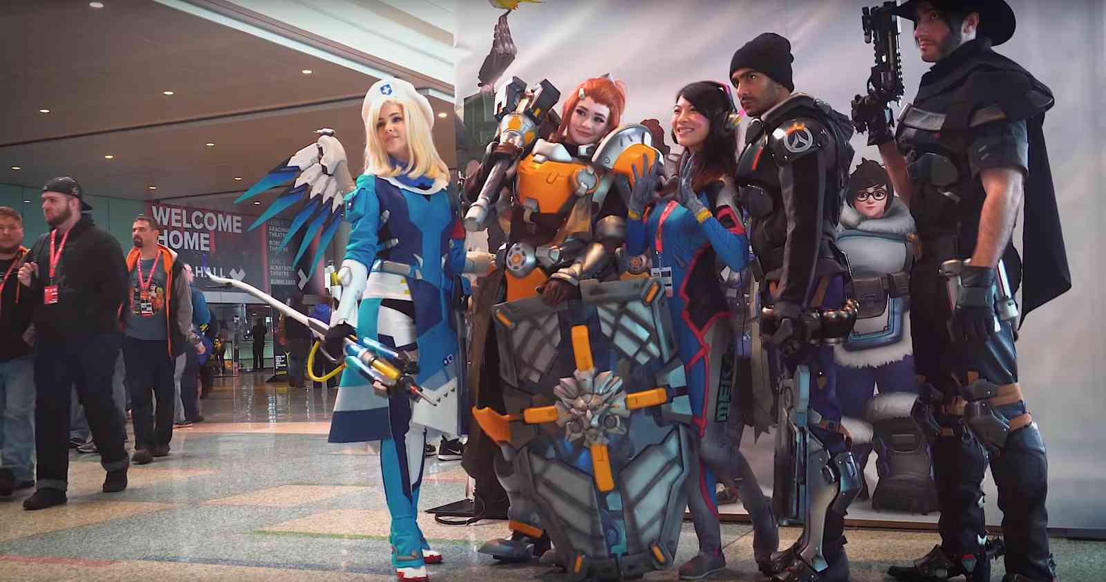 Podívejte se na cosplay Brigitte ze hry Overwatch, jenž vyrábělo 15 lidí celých 5 týdnů