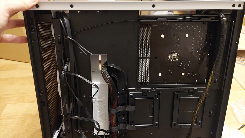 Recenze: NZXT H510 Flow - designová skříň konečně s výborným air-flow