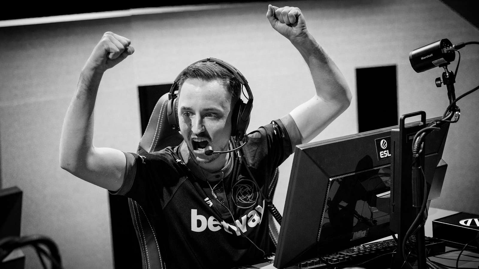 [CS:GO] GeT_RiGhT a Xizt jdou na lavičku