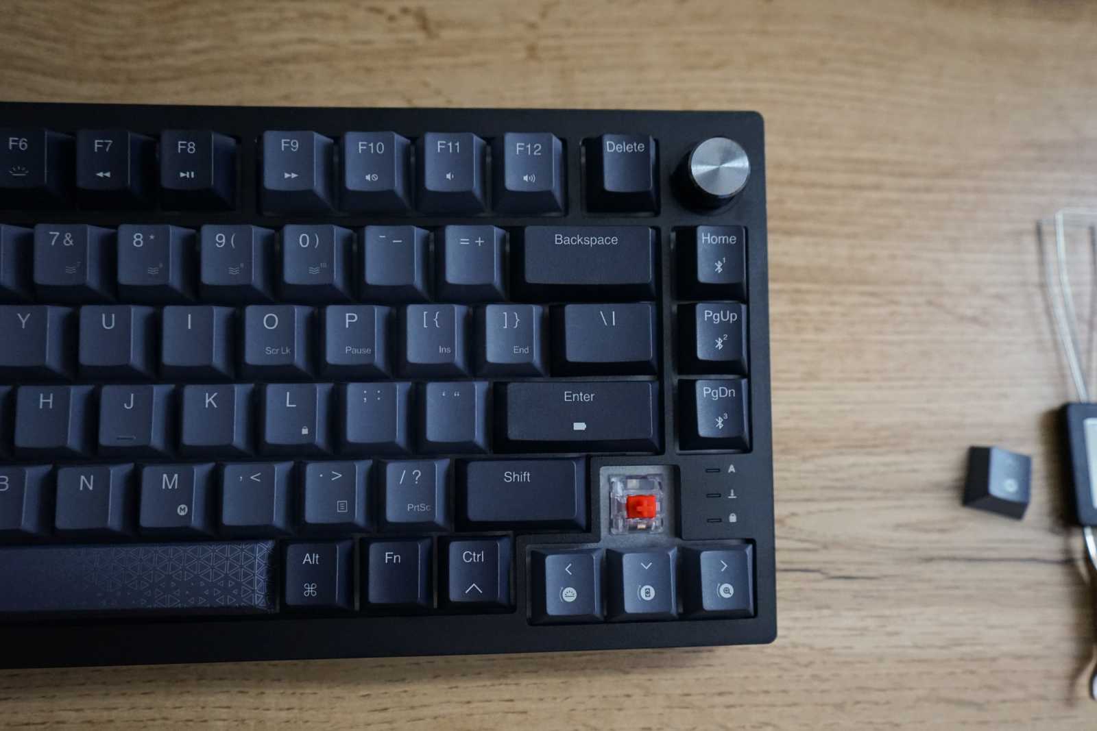 Recenze: mechanická klávesnice Corsair K65 Plus - herní univerzál, kterého si zamilujete