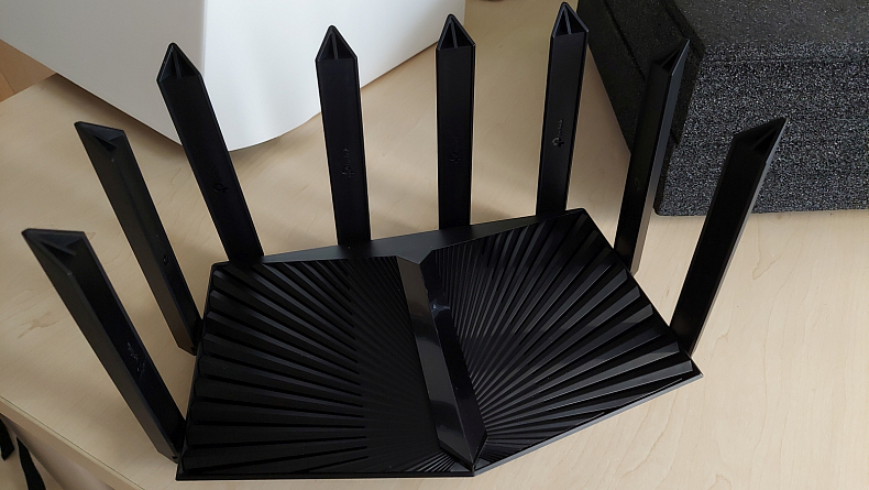 Recenze: Tp-Link Archer AX90 - robustní router (nejen) pro pokročilou domácí síť