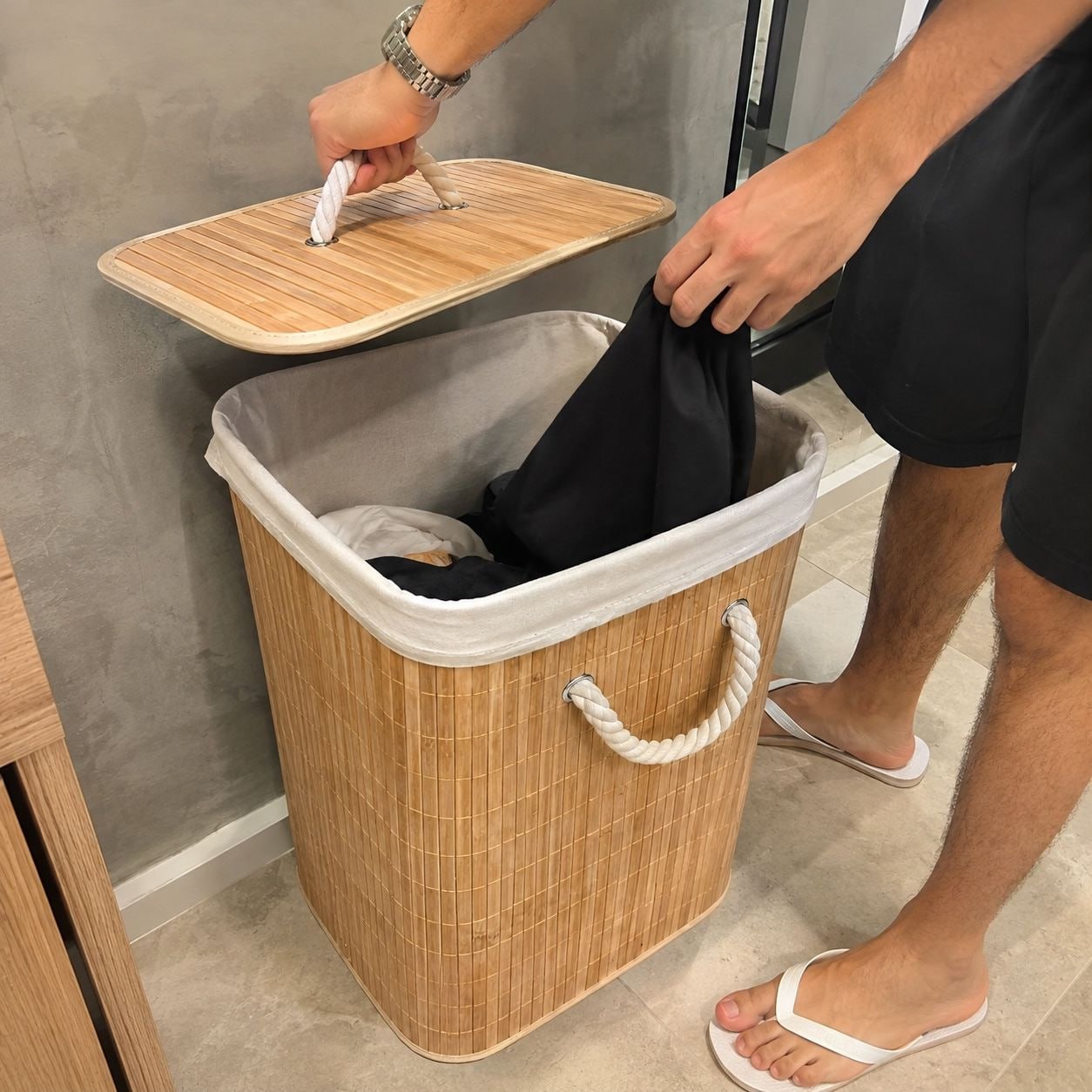 ROUPA SUJA É AQUI BLZ?