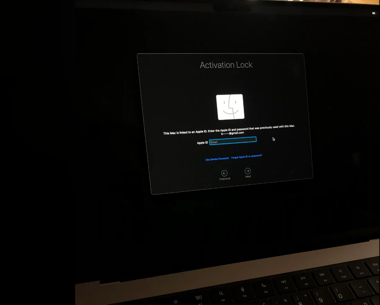 MacBook Activation Lock