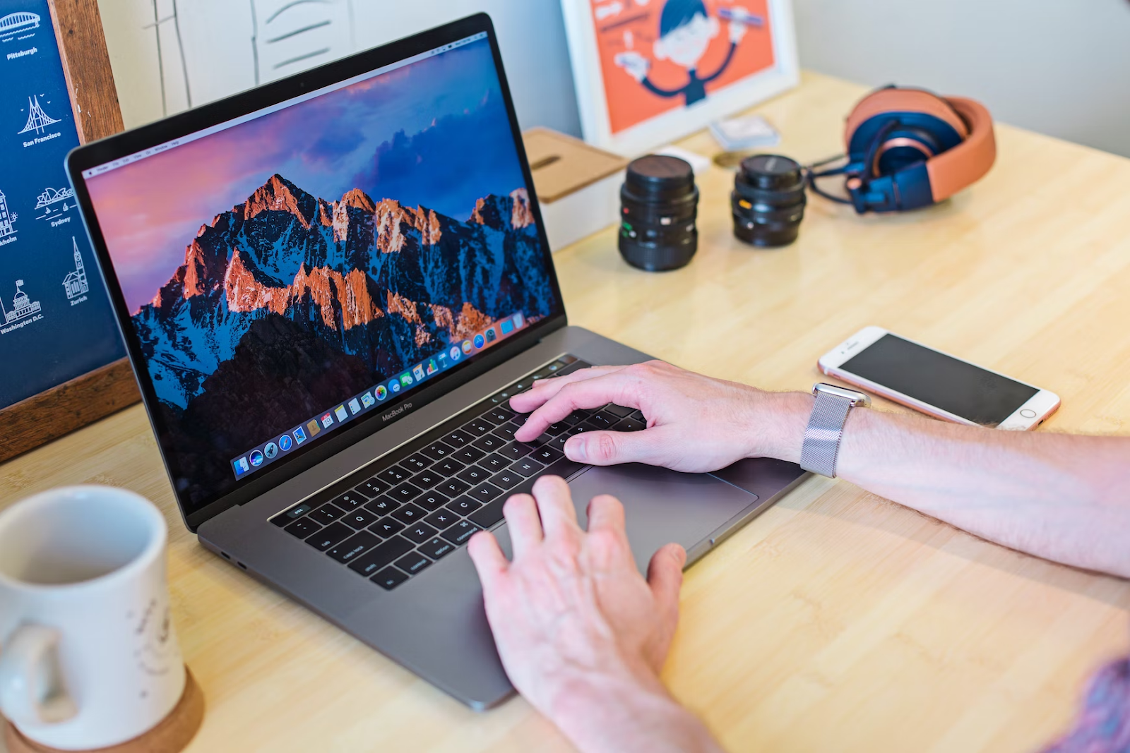 The Best Apple MacBook Pro for Photo Editing in 2023