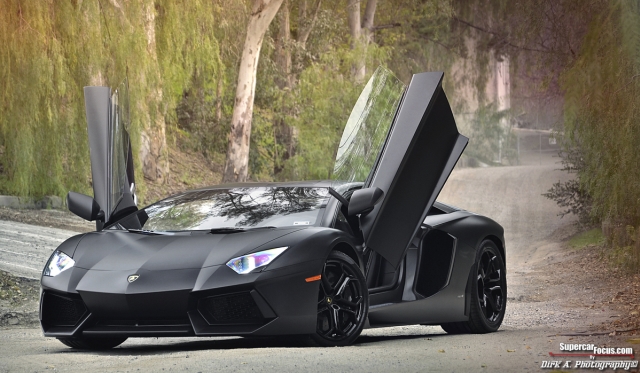 чёрный aventador lamborghini