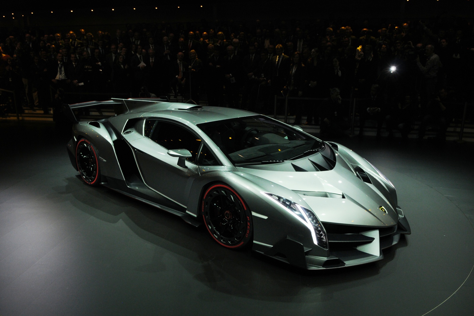 Как выглядит lamborghini veneno