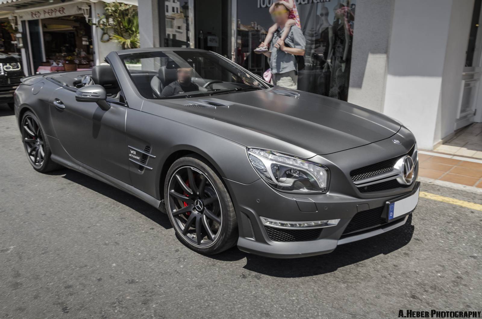 Серый матовый Мерседес sl65 AMG