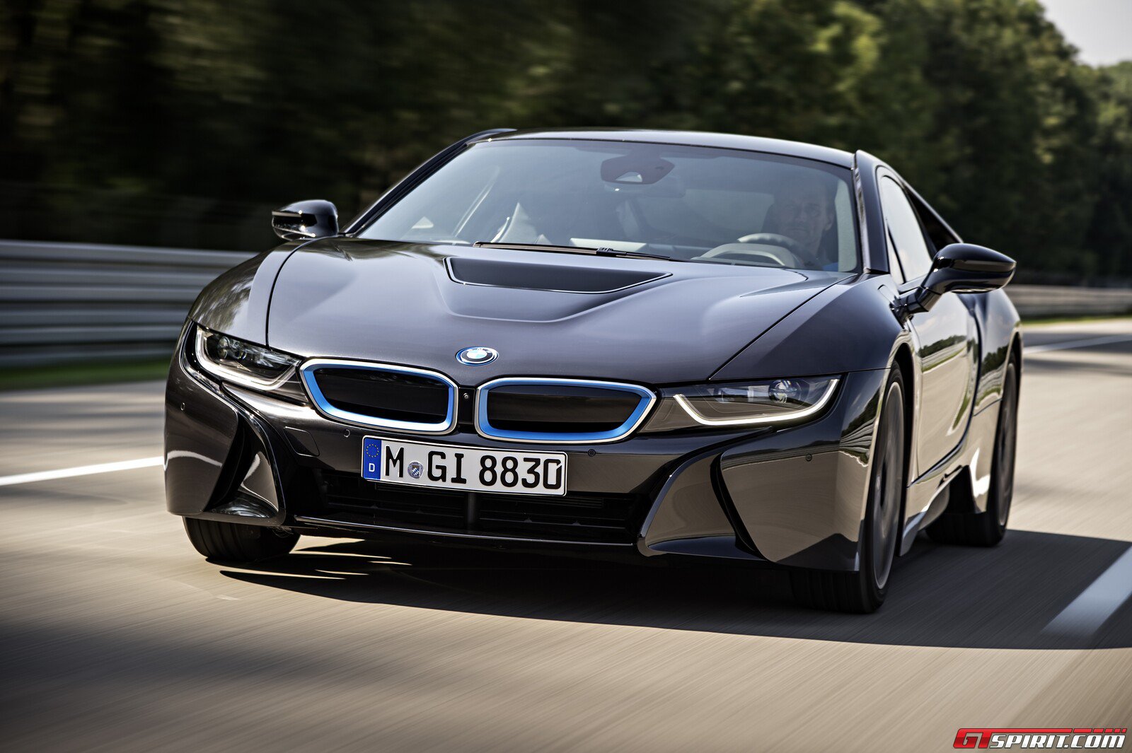 BMW Engineers Considered V10 for i8 Sports Car - GTspirit