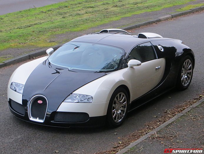 Stunning Black & White Bugatti Veyron For Sale! - GTspirit