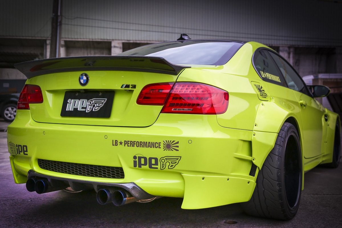 BMW e92 зеленая