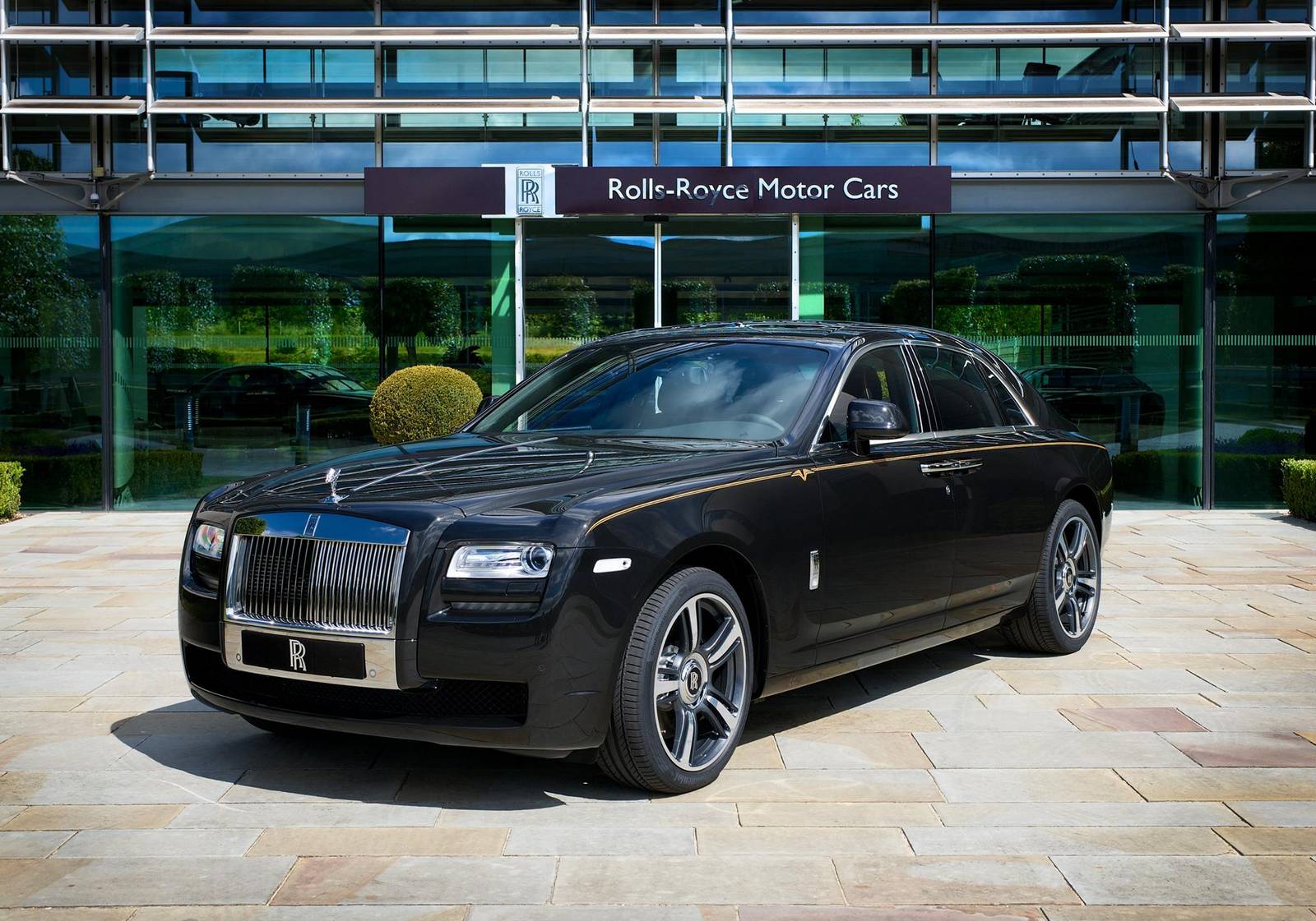 2015 Rolls Royce Ghost V Specification