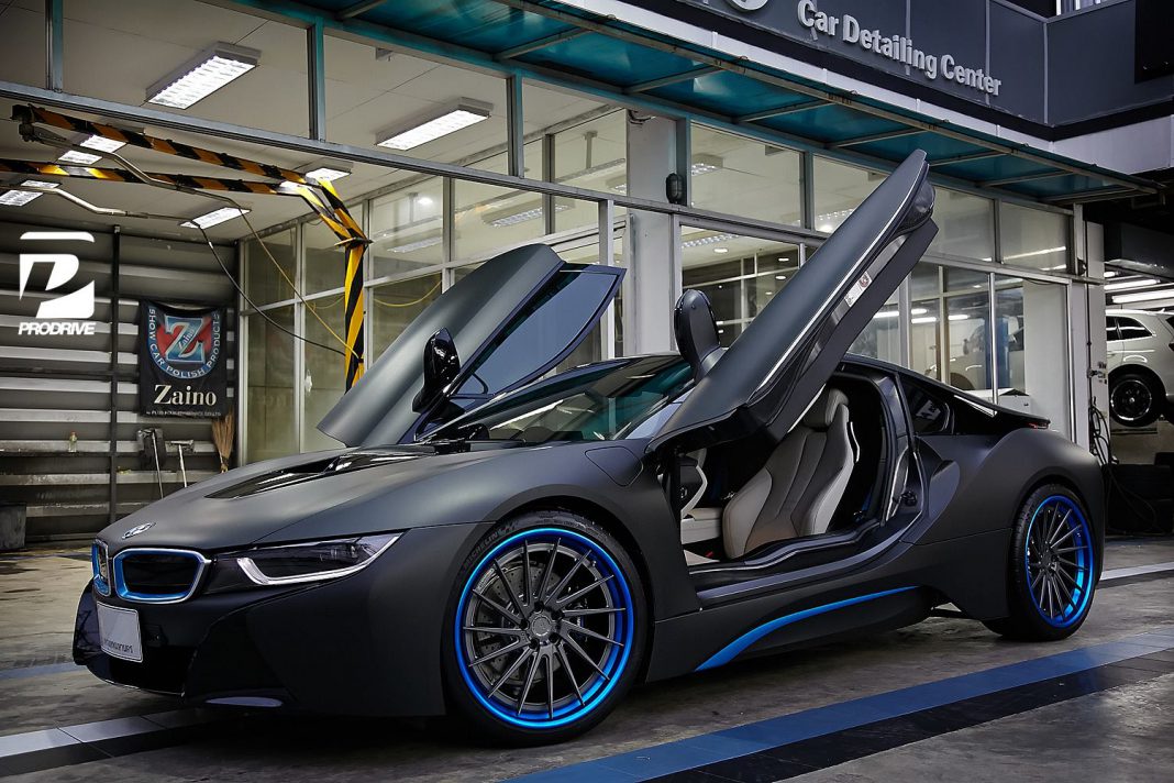 Thai BMW i8 Gets Custom Blue ADV.1 Wheels - GTspirit