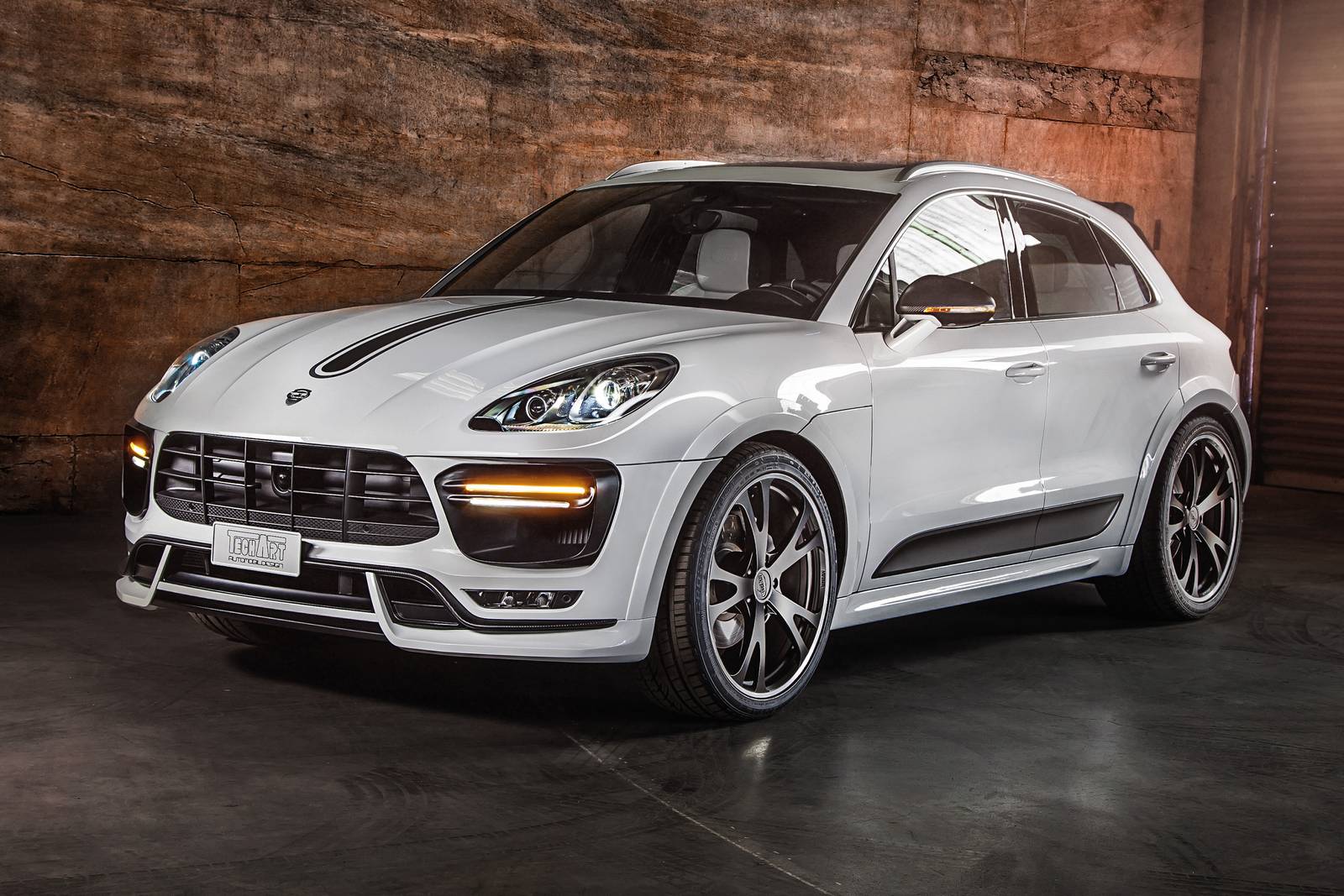 TechArt's New Air Suspension Module for Porsche Macan and Cayenne