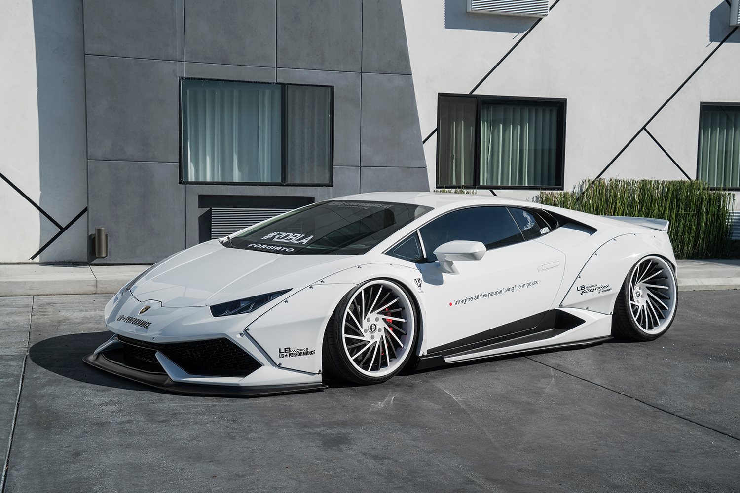 Lamborghini Huracan Liberty Walk 1