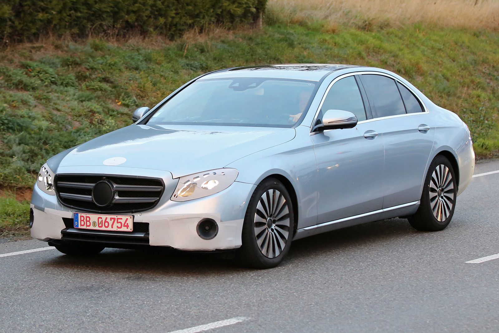 Мерседес benz e