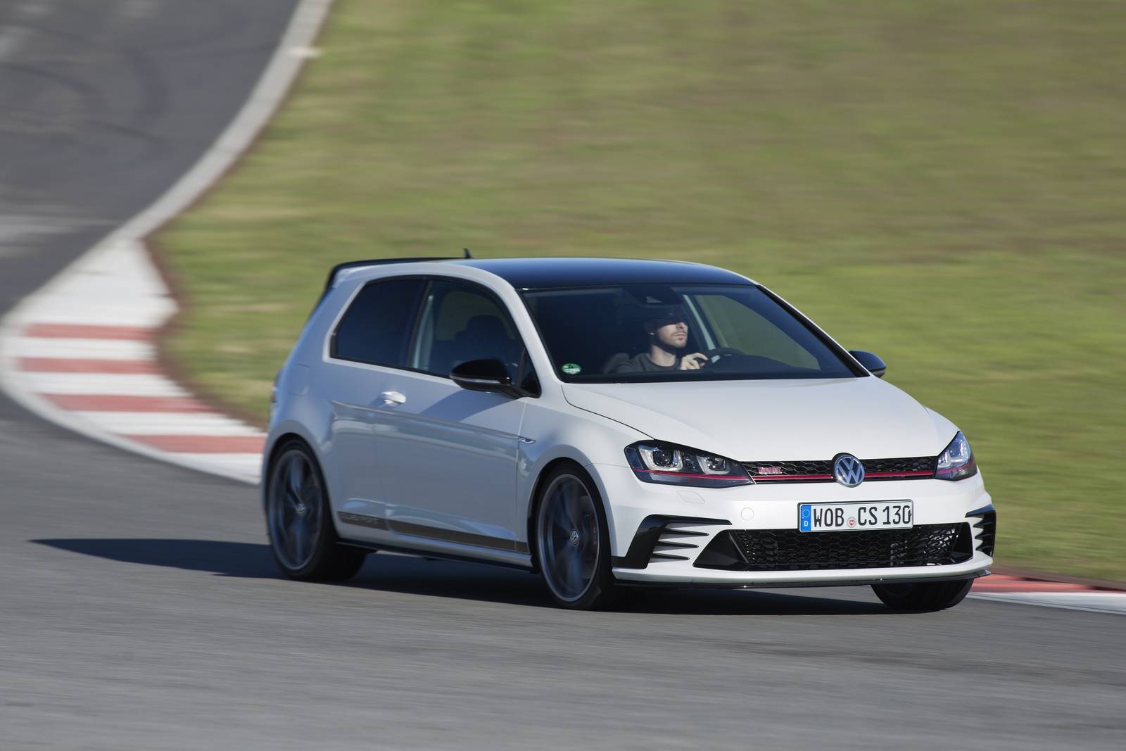 2016 Volkswagen Golf GTI Clubsport Review - GTspirit