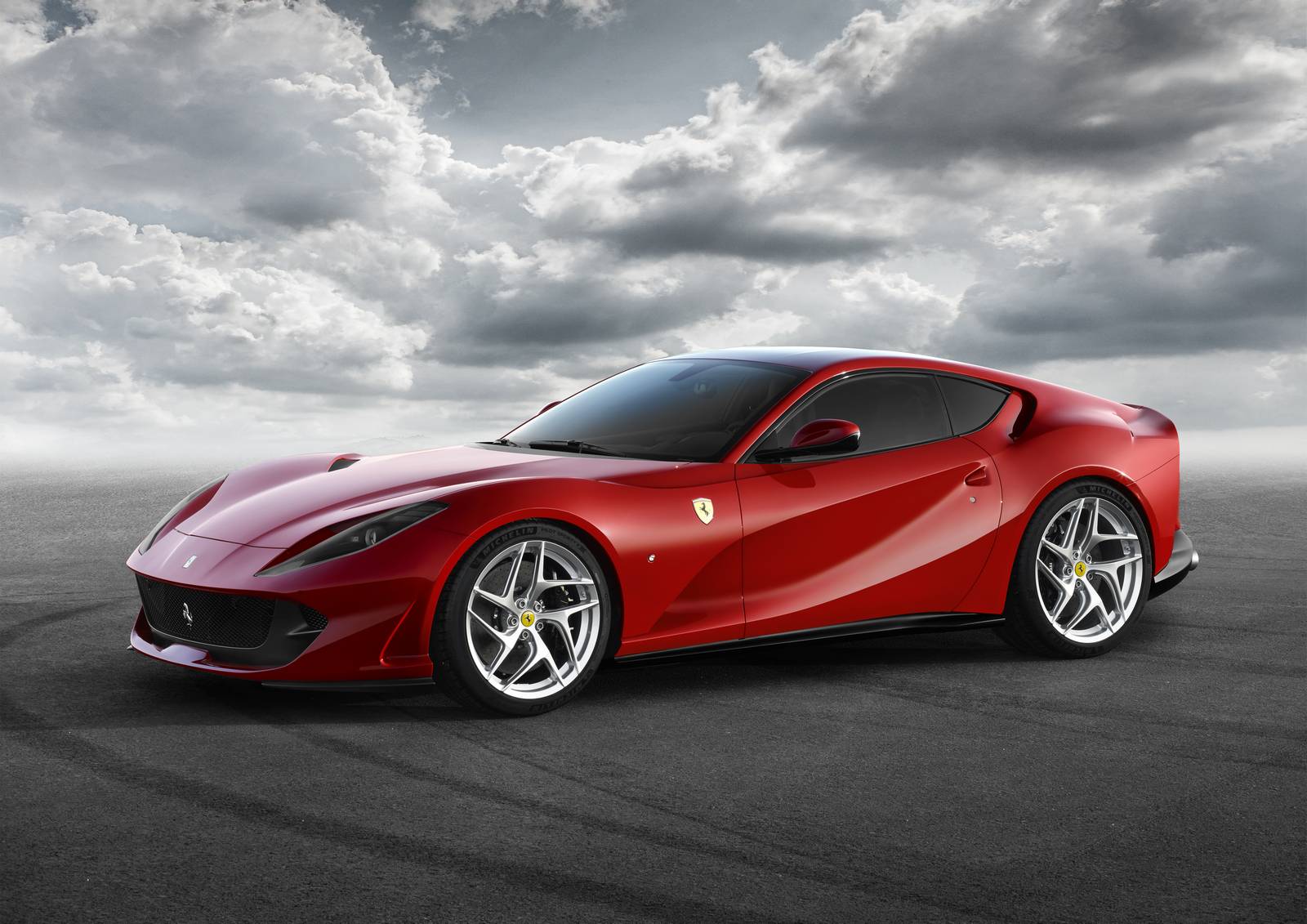 Official 2018 Ferrari 812 Superfast Gtspirit 