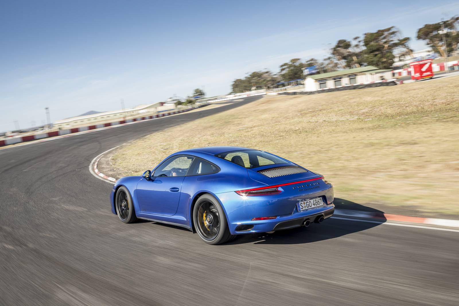 2017 Porsche 911 GTS Faster than 991.1 GT3 at Nurburgring